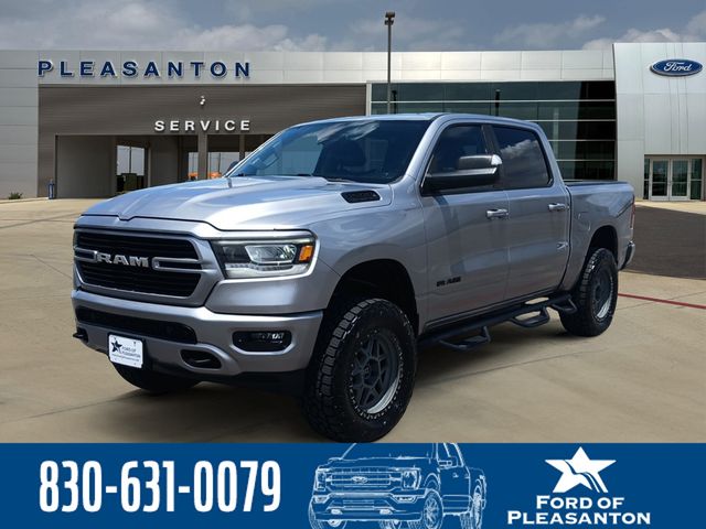 2019 RAM 1500 Big Horn/Lone Star 4x4 Crew Cab 5'7's photo