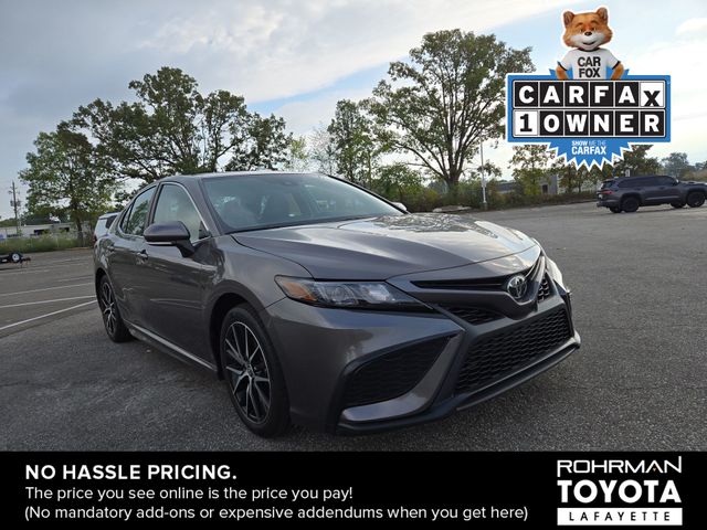 2024 Toyota Camry SE 3