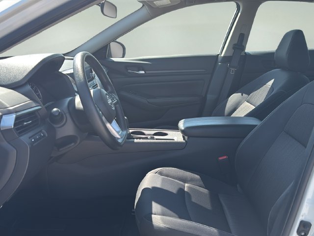 Used 2025 Nissan Altima Sedan