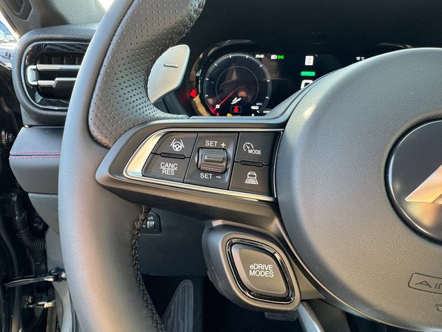 Hornet Plug-In Hybrid R/T