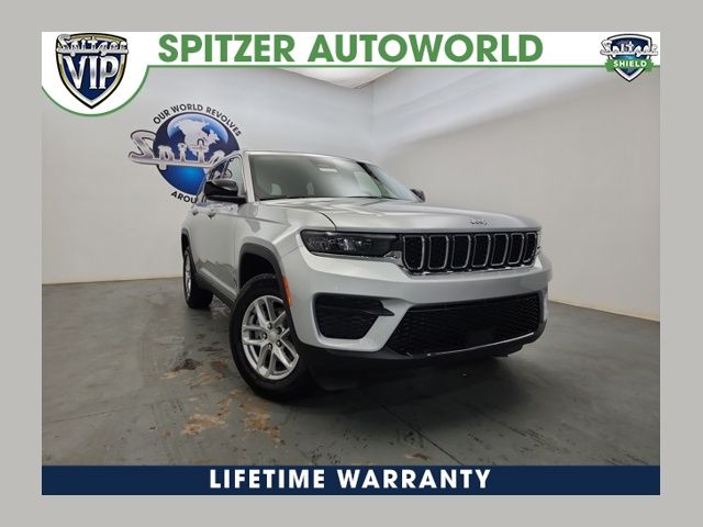 2025 Jeep Grand Cherokee Laredo's photo