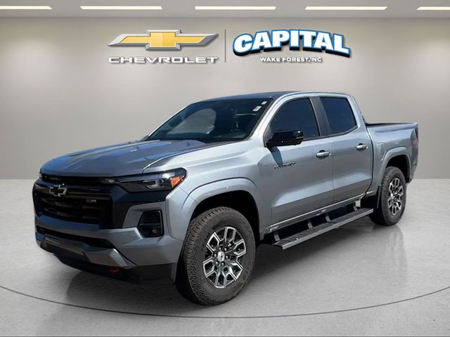 Sterling Gray Metallic 2024 Chevrolet Colorado Pickup Truck Four-Wheel Drive 8-Speed Automatic