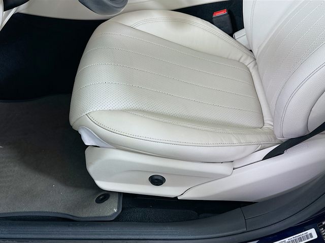 Thumbnail: 2018 Mercedes-Benz E-Class - 20