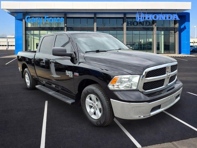 Diamond Black Crystal Pearlcoat 2020 RAM 1500 Pickup Truck 8-Speed Automatic