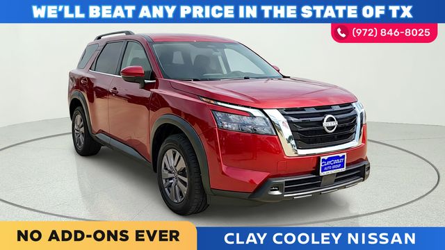 2024 Nissan Pathfinder SV