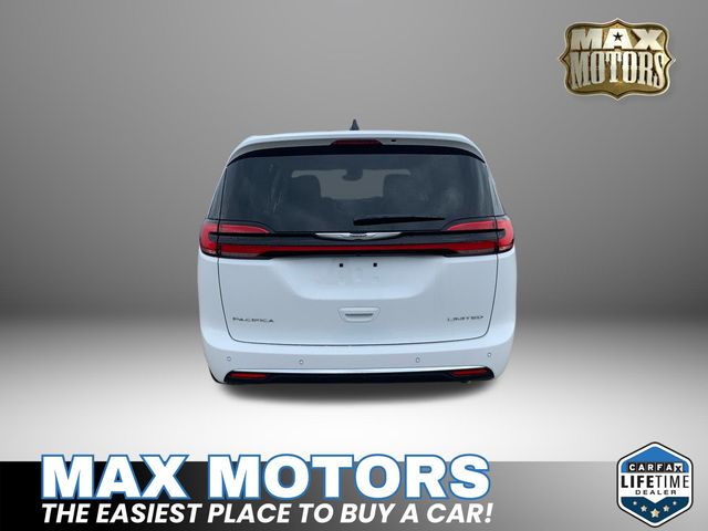 2024 Chrysler Pacifica Limited 9