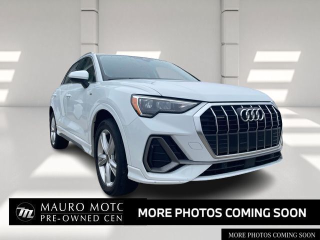 Glacier White 2022 Audi Q3 quattro Premium S Line 45 TFSI SUV / Crossover All-Wheel Drive 8-Speed Automatic
