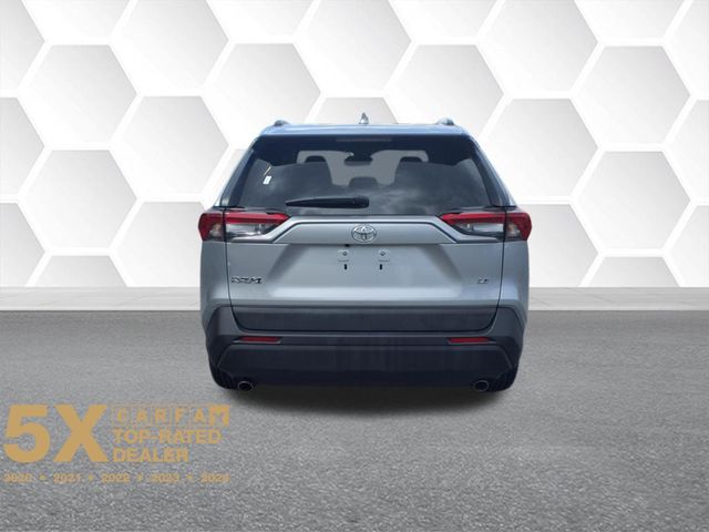 2021 Toyota RAV4 LE photo