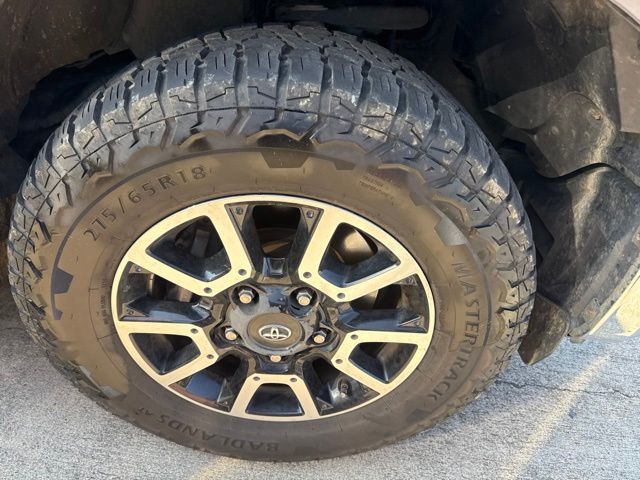 Used 2017 Gray Toyota SR5 image 5