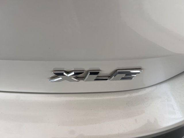 2019 Toyota Highlander XLE White at Classic Chevrolet Galveston
