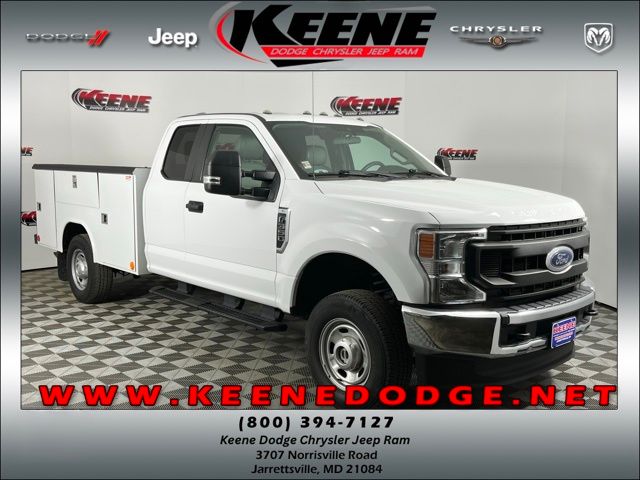 Oxford White 2020 Ford F-350 Super Duty Chassis XL SuperCab 4WD Pickup Truck Four-Wheel Drive Automatic