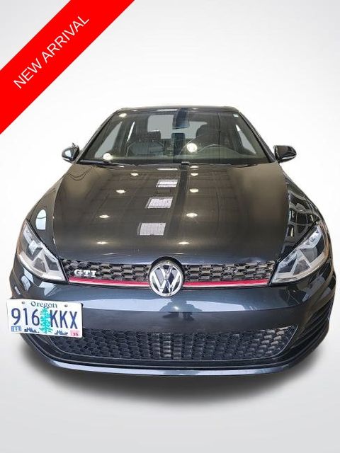 2015 Volkswagen Golf GTI 2.0T SE 4