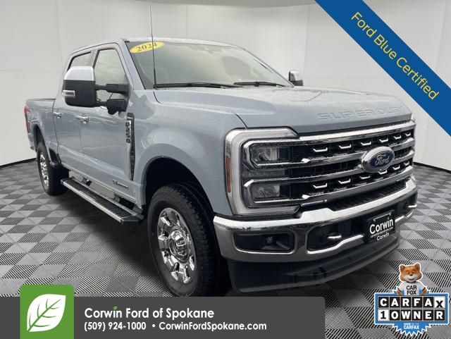 Ford F-250 Super Duty Lariat Crew Cab 4WD