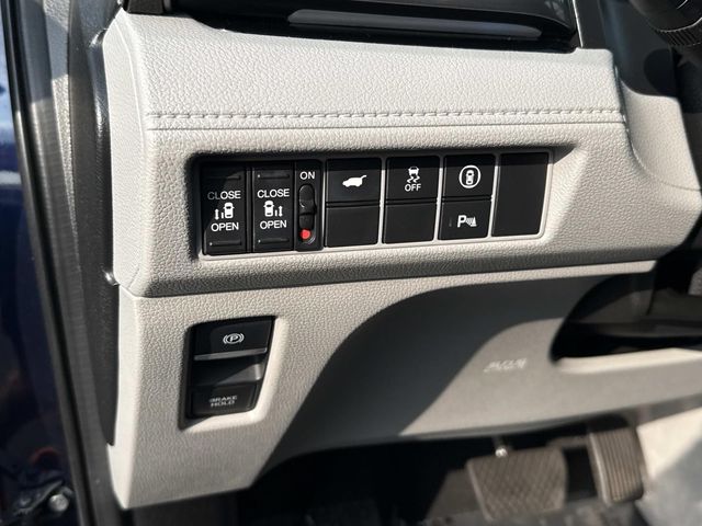 2021 Honda Odyssey Elite - Photo 28