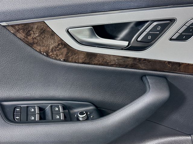 Thumbnail: 2019 Audi Q7 - 18