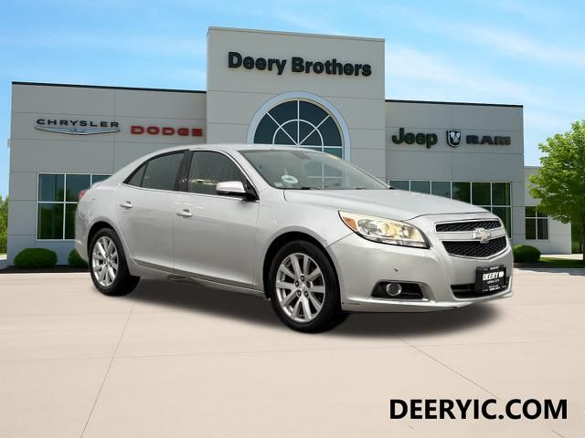 Silver Ice Metallic 2013 Chevrolet Malibu Sedan Front-Wheel Drive 6-Speed Automatic Overdrive