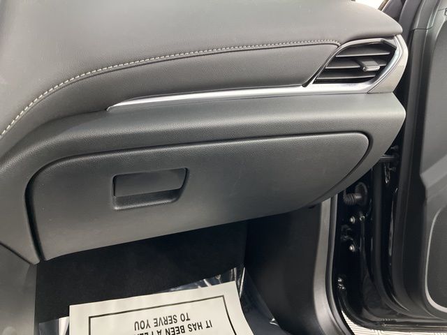 2022 Mosaic Black Metallic Chevrolet Traverse LT Leather AWD SUV