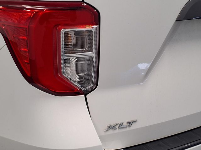 2023 Ford Explorer - Image 9