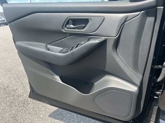Used 2025 Black Nissan S image 31