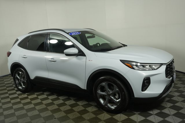 Space Silver Metallic 2025 Ford Escape SUV / Crossover All-Wheel Drive 8-Speed Automatic