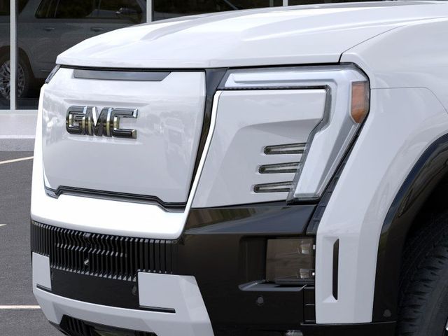 2025 GMC Sierra EV Denali 13