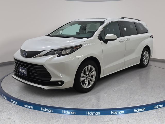 Pearl 2025 Toyota Sienna XLE 7-Passenger AWD Minivan All-Wheel Drive Continuously Variable Transmission