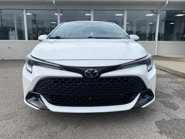 2024 Toyota Corolla Hatchback SE photo