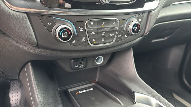 Used 2023 Black Chevrolet High Country image 31