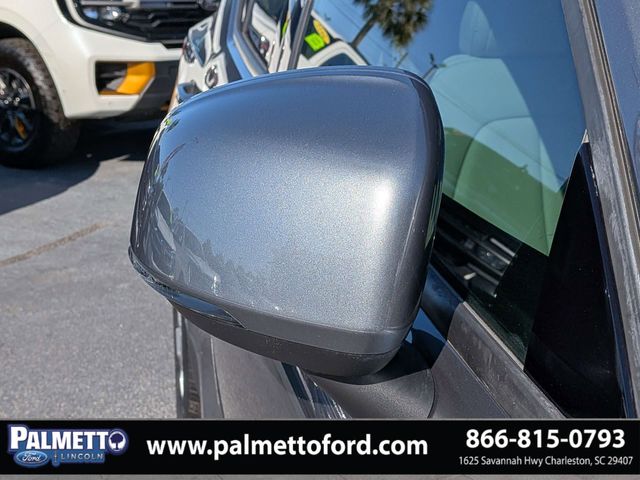 used 2019 Volvo XC40 car, priced at $22,998
