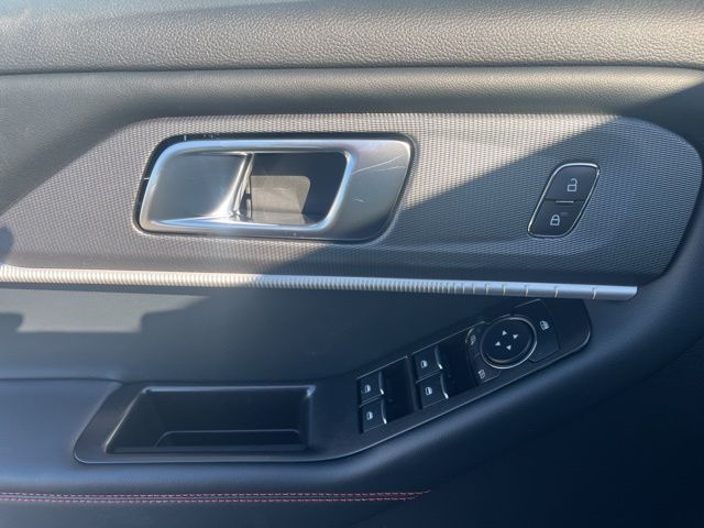 2026 Ford Explorer ST-Line:168595