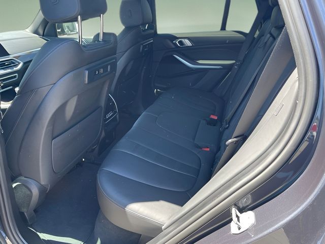2021 BMW X5 40i - Photo 10
