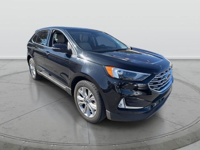 2022 Ford Edge Titanium AWD's photo