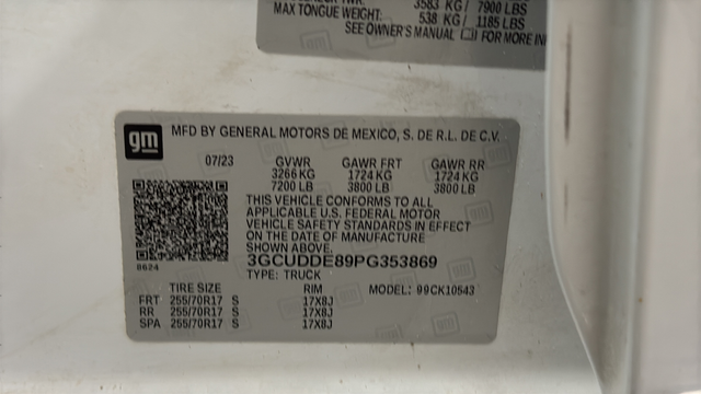 Used 2023 Summit White Chevrolet LT image 30