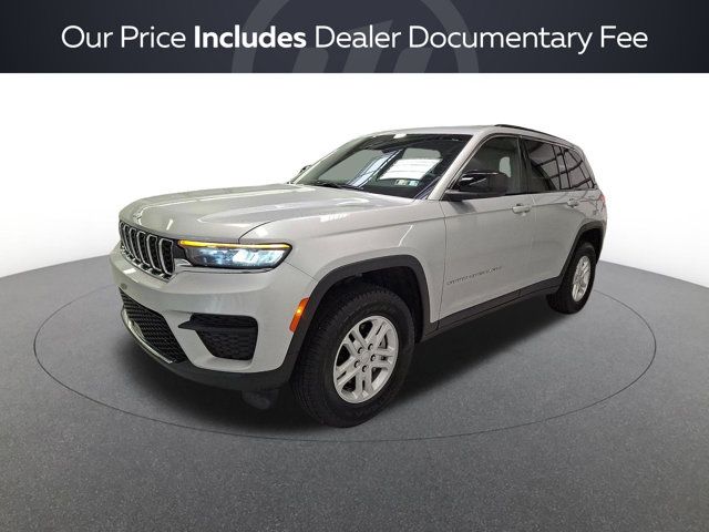  2025 Jeep Grand Cherokee Laredo 4WD   
