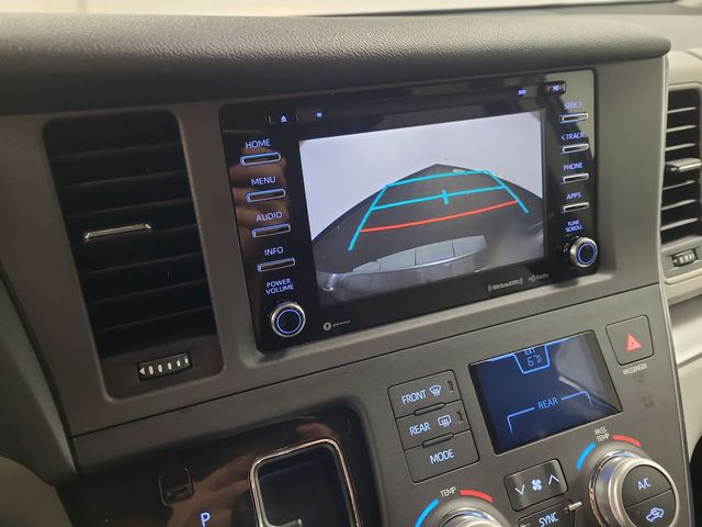 2018 – Toyota – Sienna