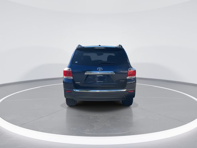 Used 2013 Blue Toyota Limited image 6
