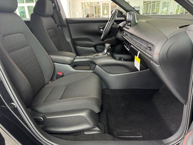 2025 Honda HR-V Sport photo