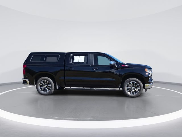 Used 2025 Black Chevrolet LT image 9