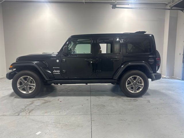 Used 2020 Black Jeep Unlimited Sahara image 10