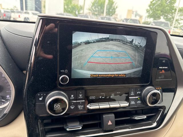 2024 Toyota Highlander XLE Beige at Bayway Cadillac Southwest