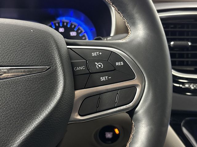 Used 2017 Chrysler Pacifica For Sale in Indianapolis, IN