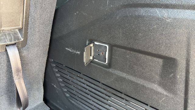 Used 2021 Gray Chevrolet Z71 image 34