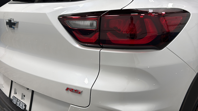 New 2026 Iridescent Pearl Tricoat Chevrolet RS image 37