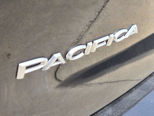 2024 Chrysler Pacifica Pinnacle 8