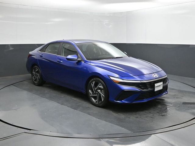 Used 2024 Hyundai Elantra Sedan