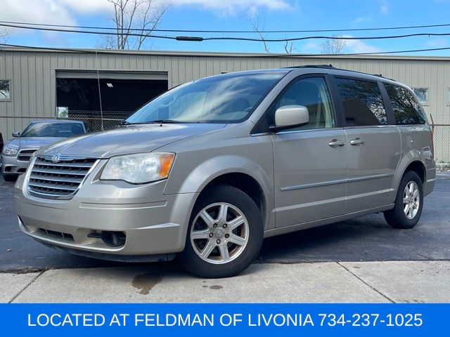 Used 2009 Chrysler Town & Country For Sale in Muncie, IN