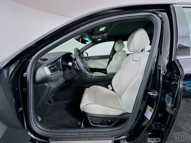 Thumbnail: 2025 Genesis G70 - 22