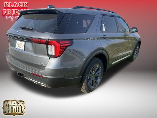 2025 Ford Explorer Active 8