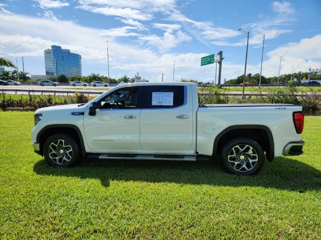 2022 GMC Sierra 1500 SLT 17