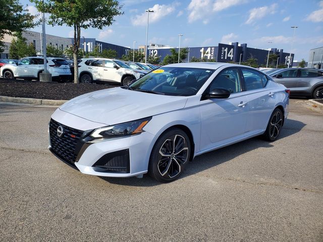 Used 2023 Nissan Altima Sedan